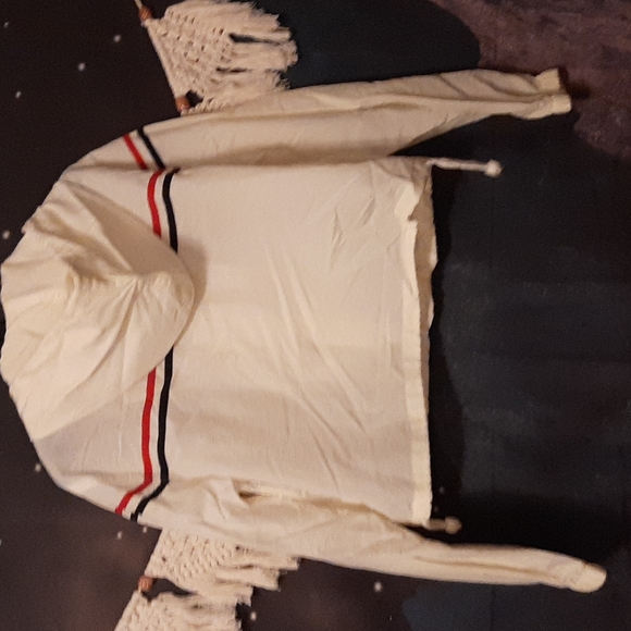 GUC lighweight active cropped zip up jacket white size small workout windbreaker - Picture 4 of 4